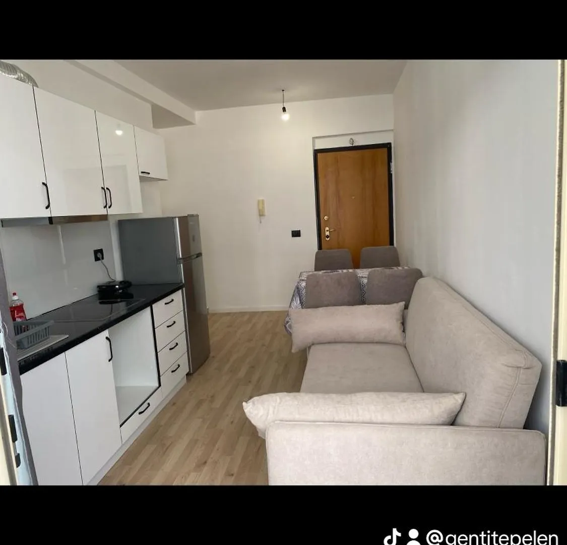 Genti Apartament Saranda 0*,