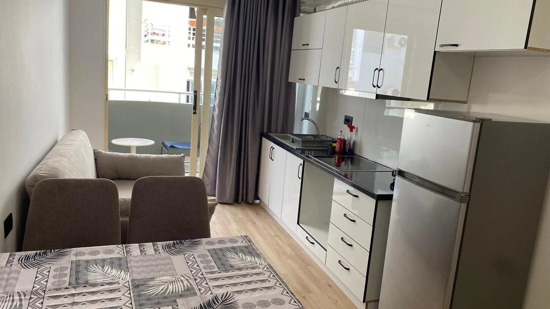 Genti Apartament Sarandë